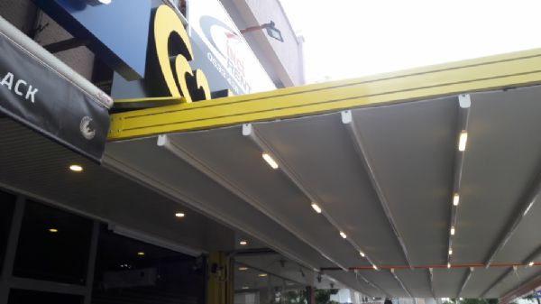 Bornova Raylı Pergola Sistem